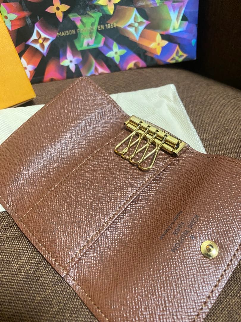 ルイヴィトン　モノグラム　キーケース　4