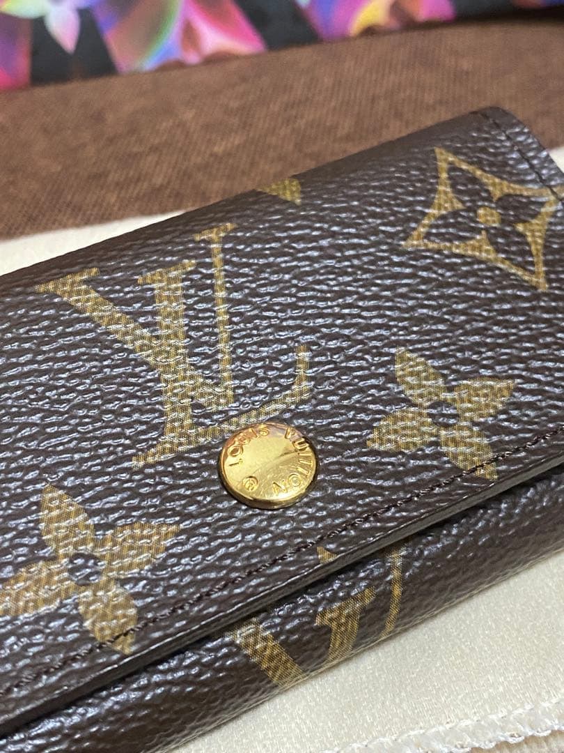 ルイヴィトン　モノグラム　キーケース　4