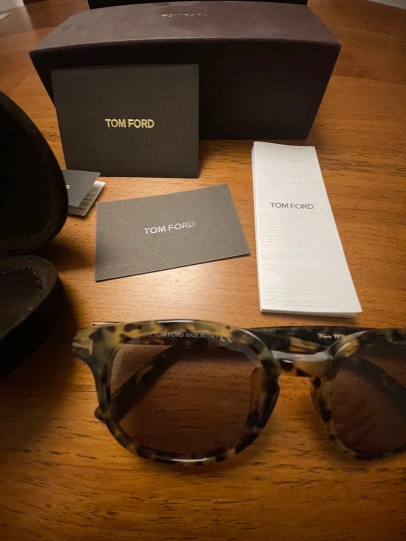 トムフォードサングラス　ウェリントン　ベッコウ柄TOM FORDクリアレンズ付き