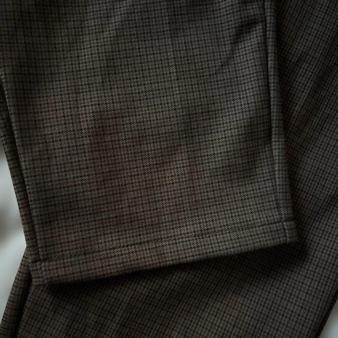 OUR 裏起毛チェック柄テーパードパンツ　ブラウン