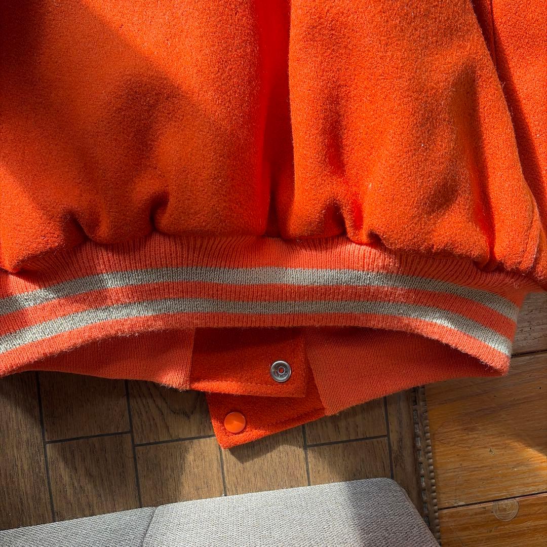 ヒューイット　HEWITT レザー スタジャン オレンジ/ベージュ サイズ40