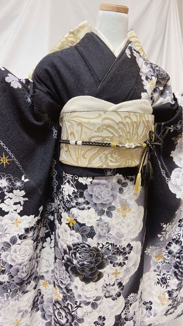 黒白花柄 振袖 成人式　振袖6点セット　正絹 振袖フルセット