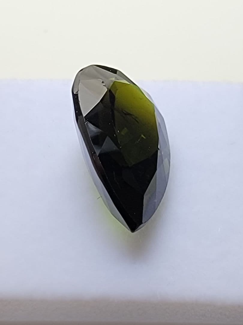 天然 グリーントルマリン 6.08ct ペア ファンシー ブラジル産　大粒ルース