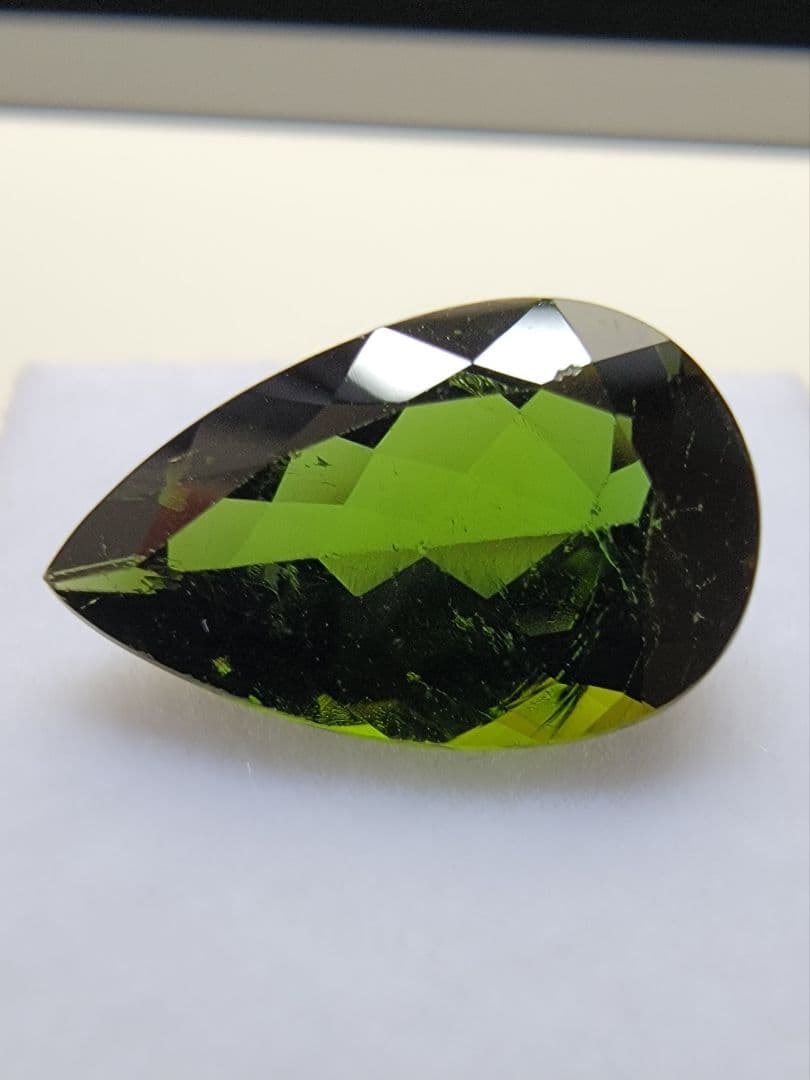 天然 グリーントルマリン 6.08ct ペア ファンシー ブラジル産　大粒ルース