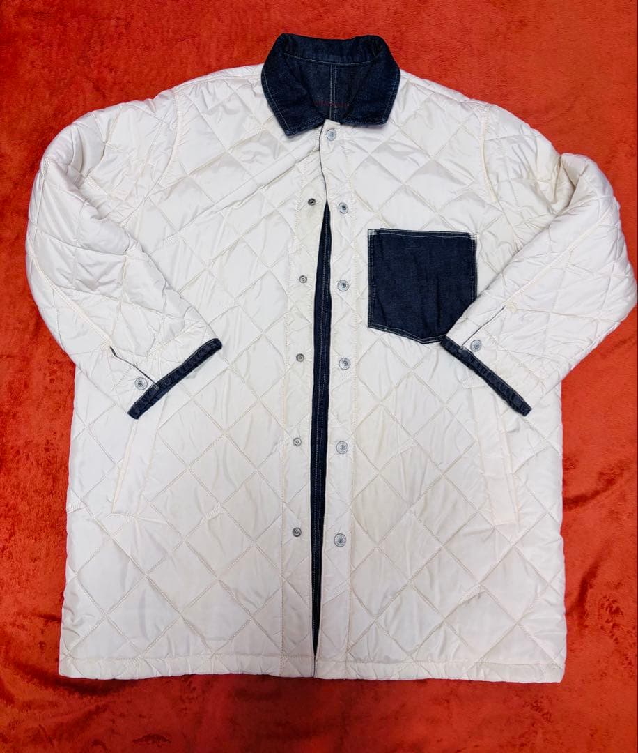 リーバイスレッド　中綿入りリバーシブルコート　Mサイズ