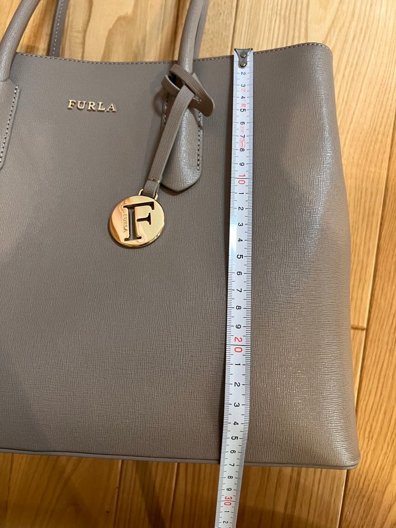 【美品】FURLA バッグ