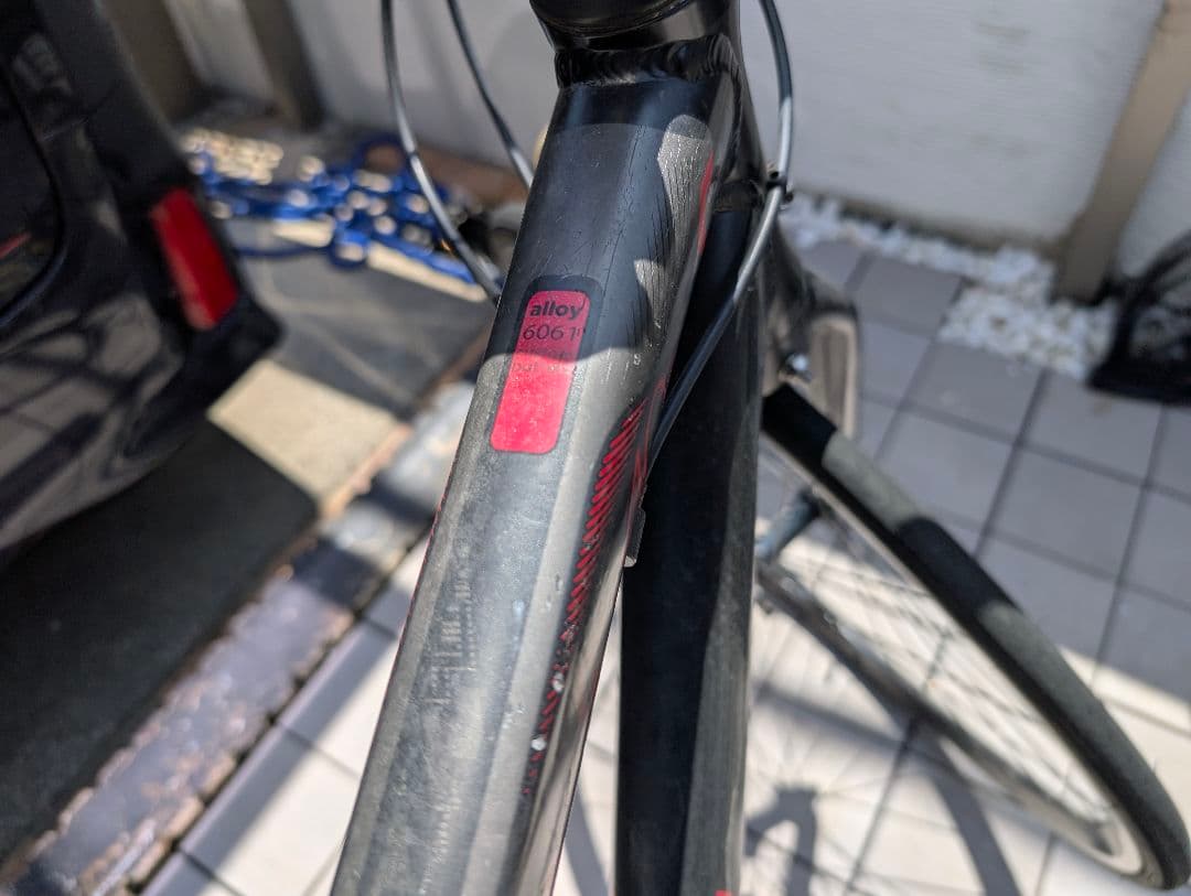 【対面受け渡し希望】SCOTT クロスバイク アロイ6061 フレーム