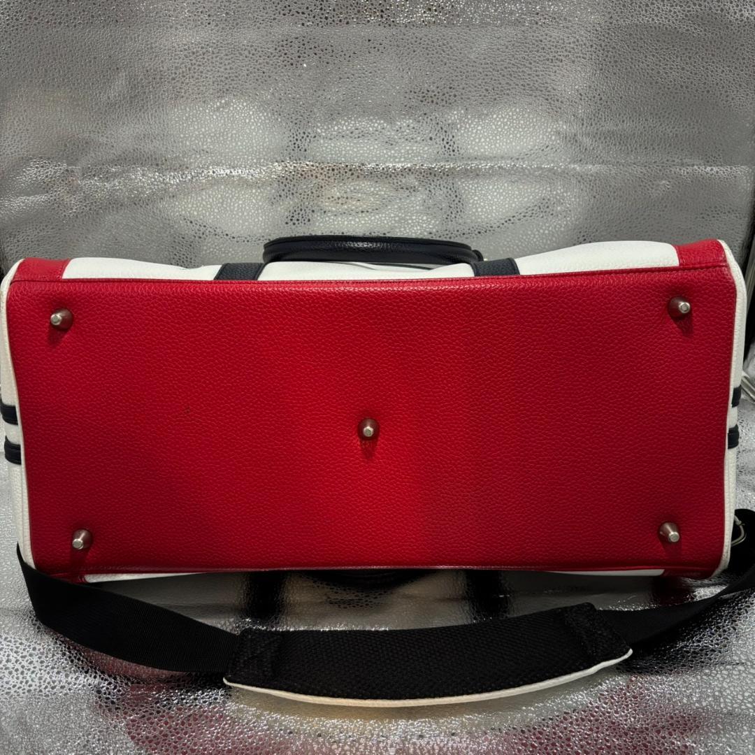 トミーヒルフィガー ゴルフ ボストンバッグ　ホワイト