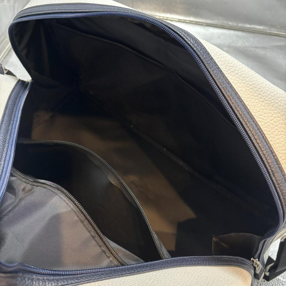 トミーヒルフィガー ゴルフ ボストンバッグ　ホワイト