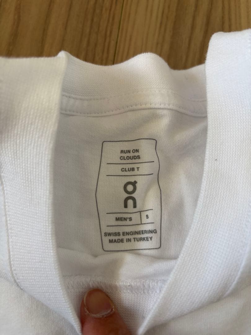 on Club T 白黒セット販売 Sサイズ