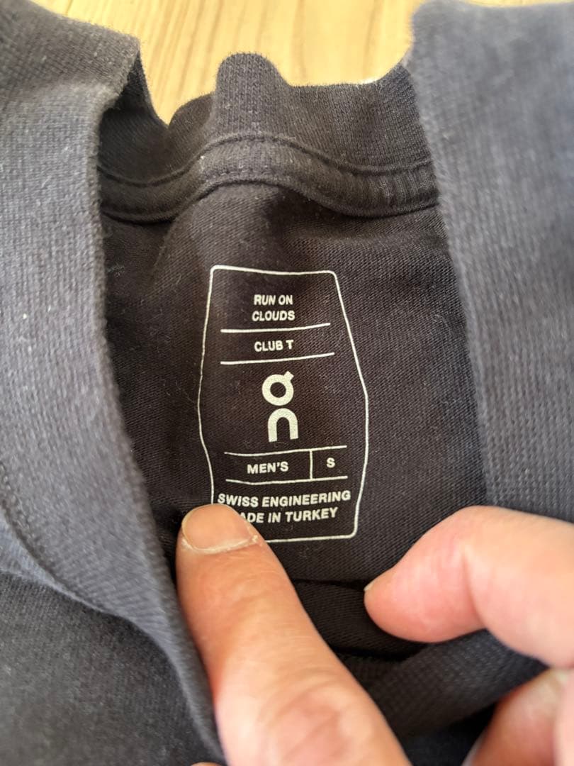 on Club T 白黒セット販売 Sサイズ