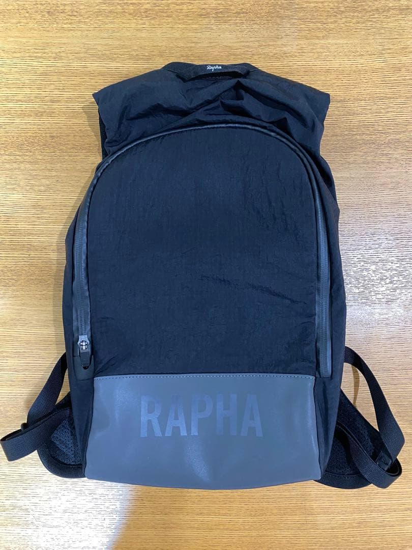 RAPHA プロチームライトウェイトバックパック ブラック / 10L