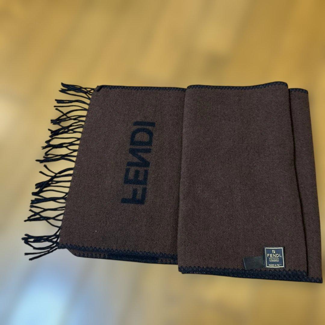 FENDI ブラウン フリンジ付きマフラー 美品