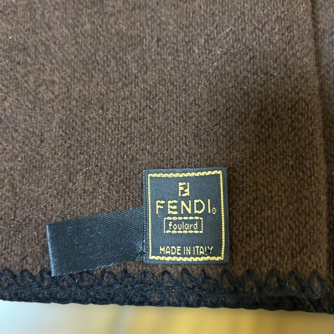 FENDI ブラウン フリンジ付きマフラー 美品