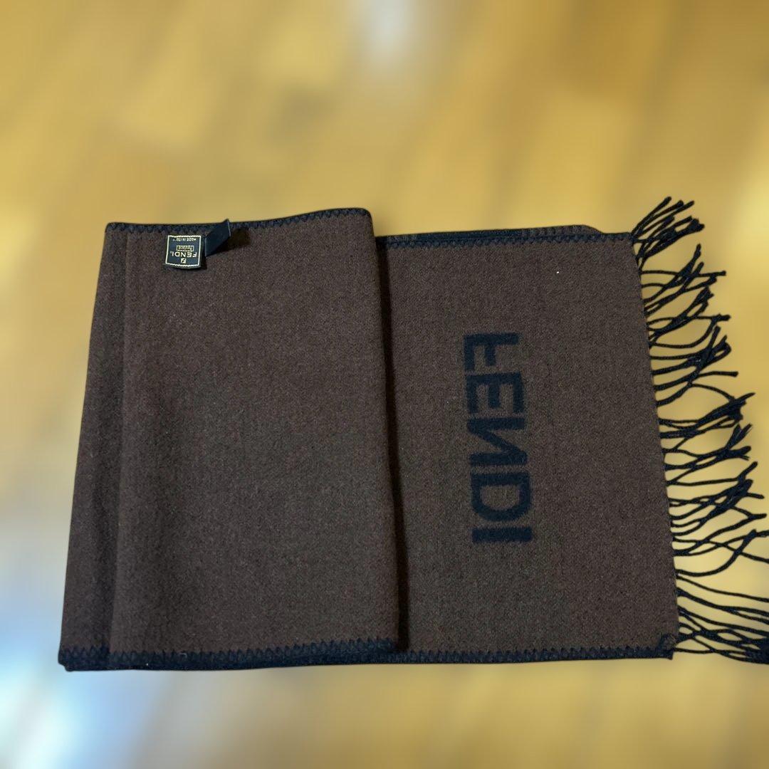 FENDI ブラウン フリンジ付きマフラー 美品