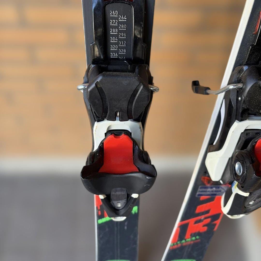 ROSSIGNOL HERO SHORT TURN スキー 赤黒