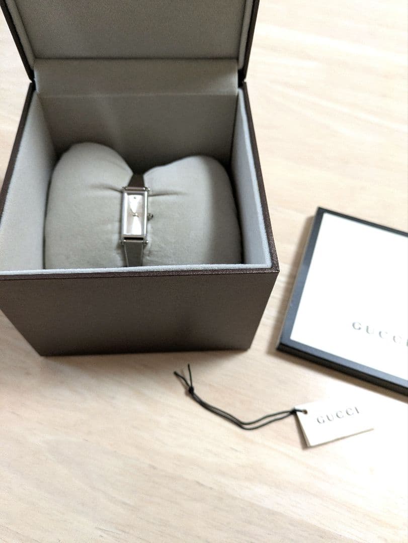 GUCCI 1500L 1Pダイヤクォーツ　シルバー 【新品未使用】