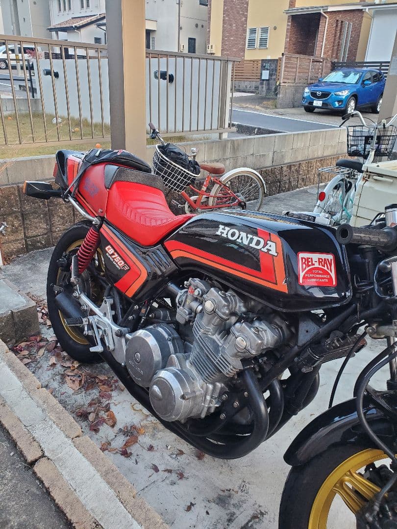 HONDA CB750F タンクセット ブラックスペンサー　外装一式