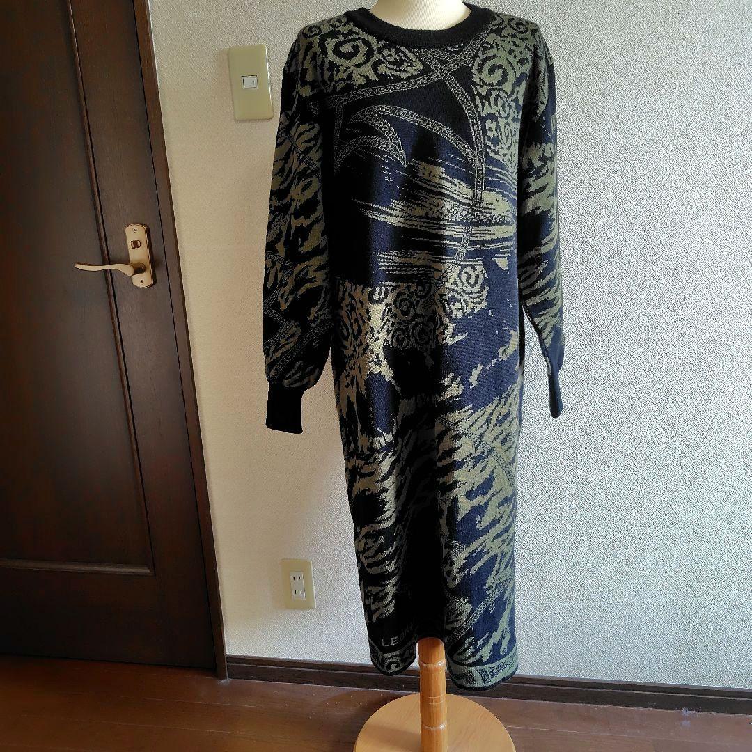 美品☆　レオナール　ニットロングワンピース 　黒・カーキ 長袖