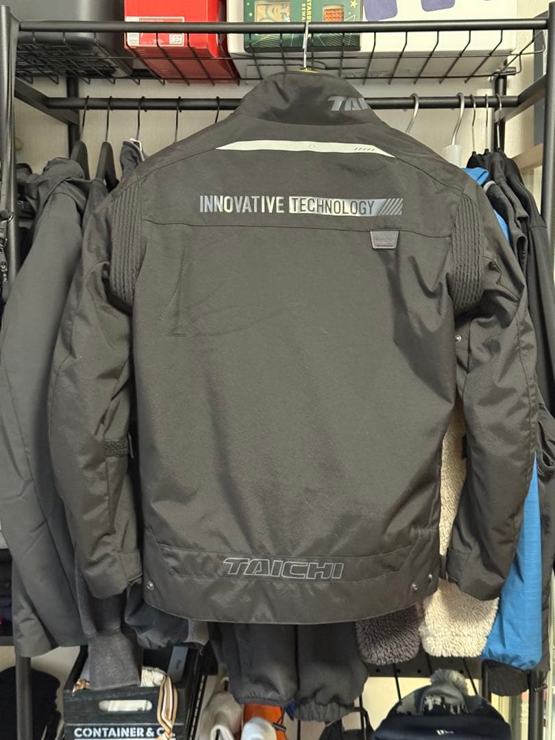 TAICHI 防風・防水ジャケット ブラック
