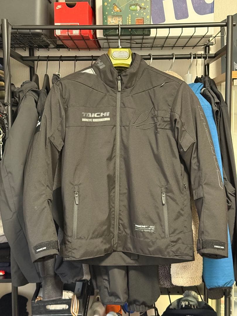 TAICHI 防風・防水ジャケット ブラック