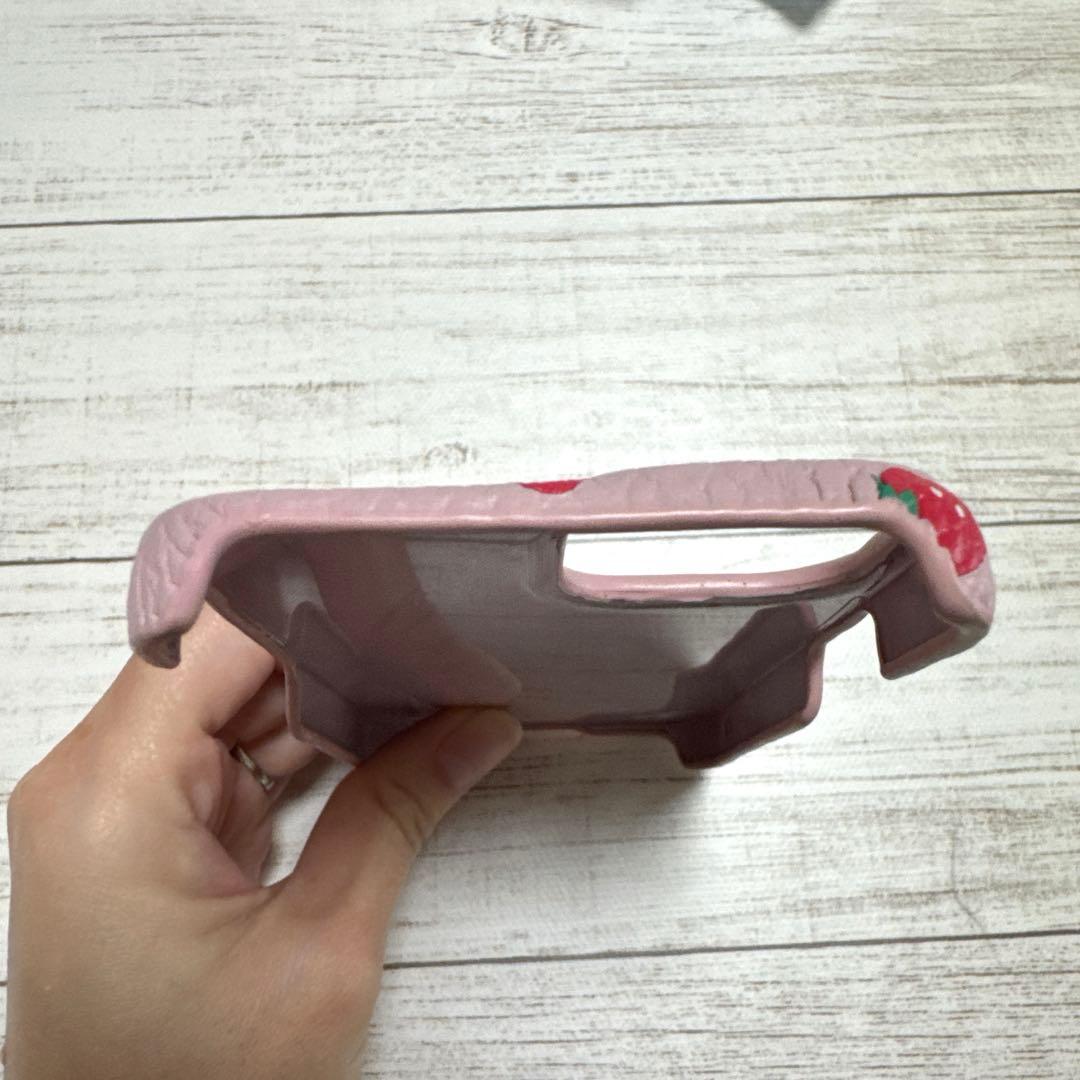 [美品]ファミリア 限定 いちご iPhone13mini