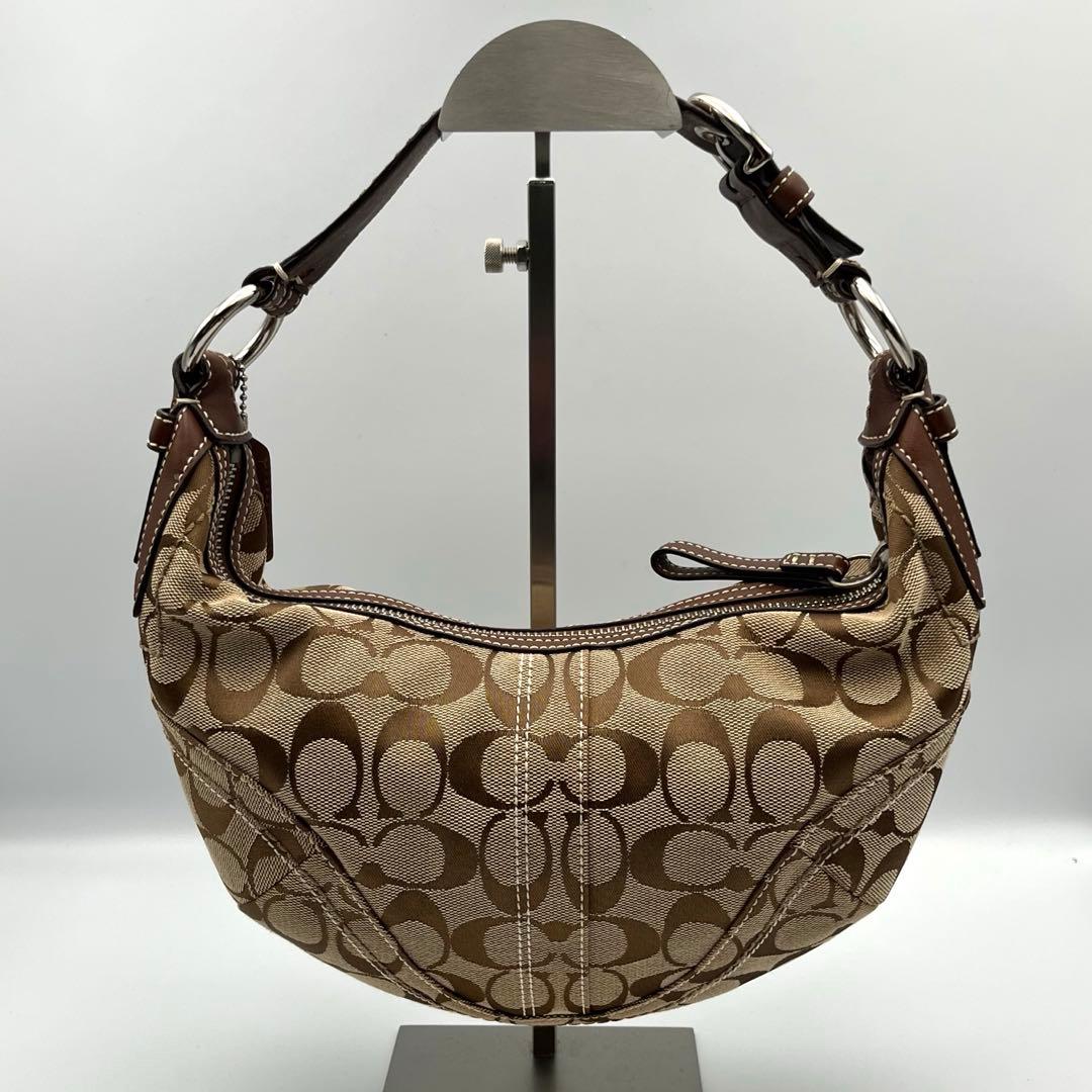 美品✨ コーチ スモールホーボー シグネチャー ワンショルダーバッグ ベージュ