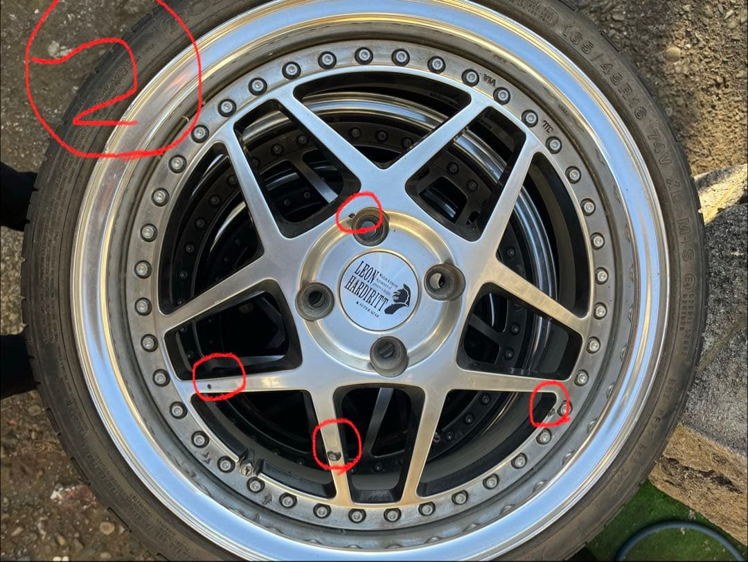 レオンハルト16インチ　initialy