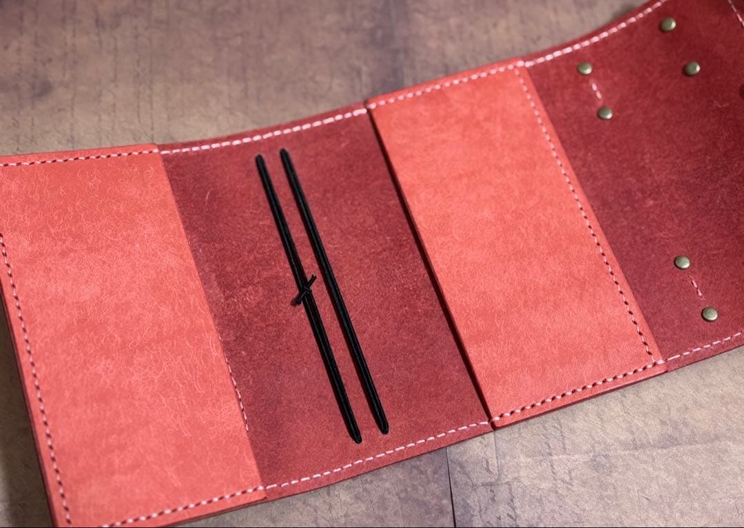 イタリアンレザー　パスポートサイズ　トラベラーズノート カバー　アンティーク調