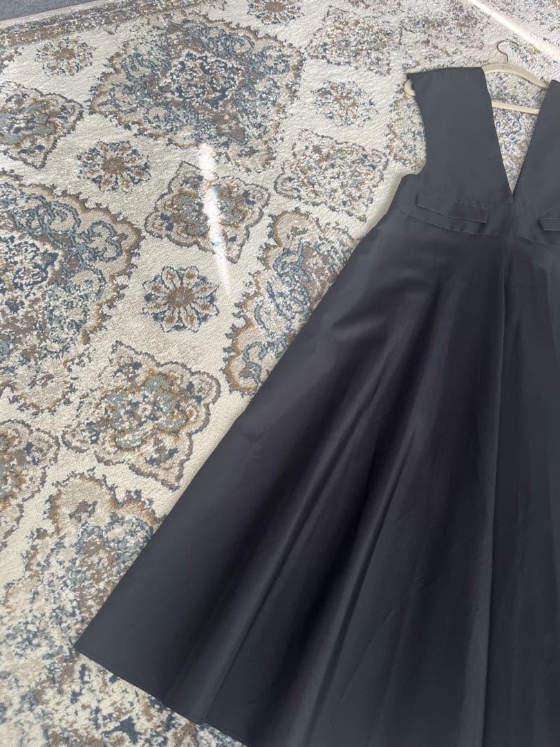 新品タグ付き MACHATT マチャット　 V　ジャンパースカート　ワンピース