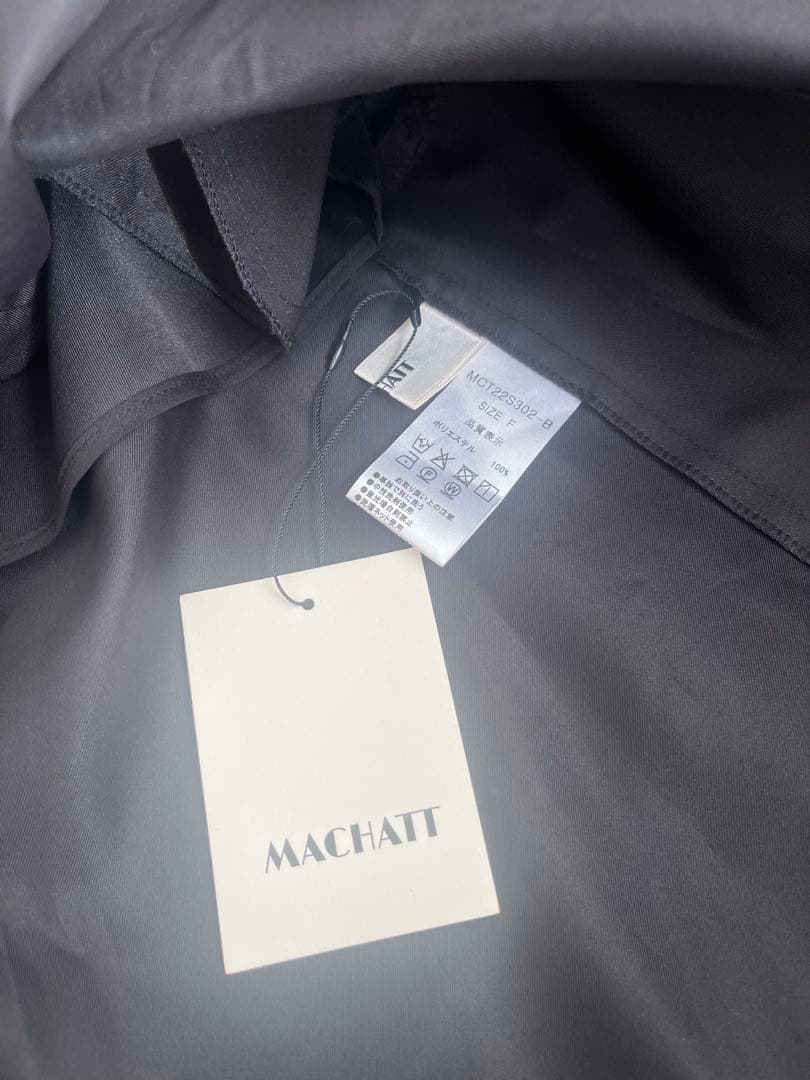 新品タグ付き MACHATT マチャット　 V　ジャンパースカート　ワンピース