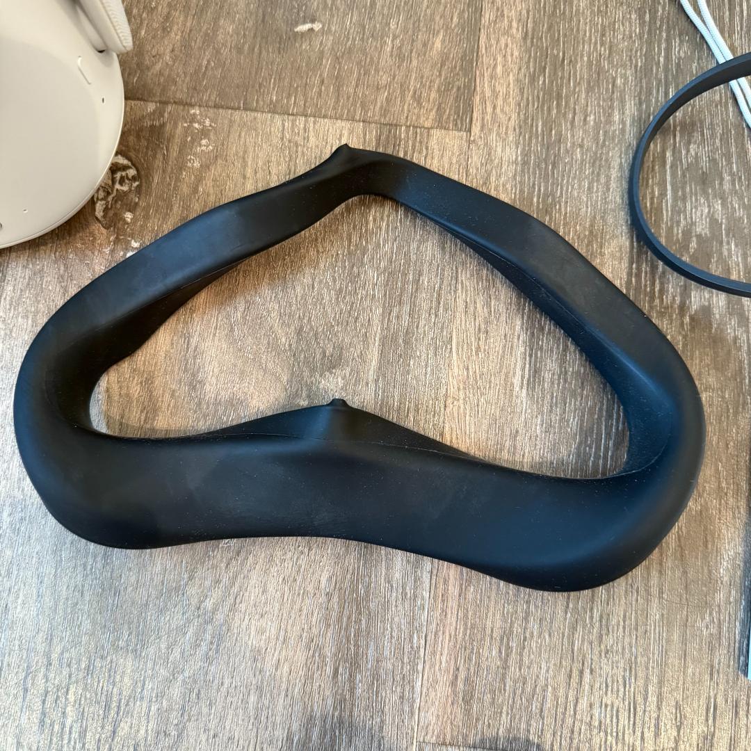 Quest2（メタクエスト2）128GBオールインワンVRヘッドセット