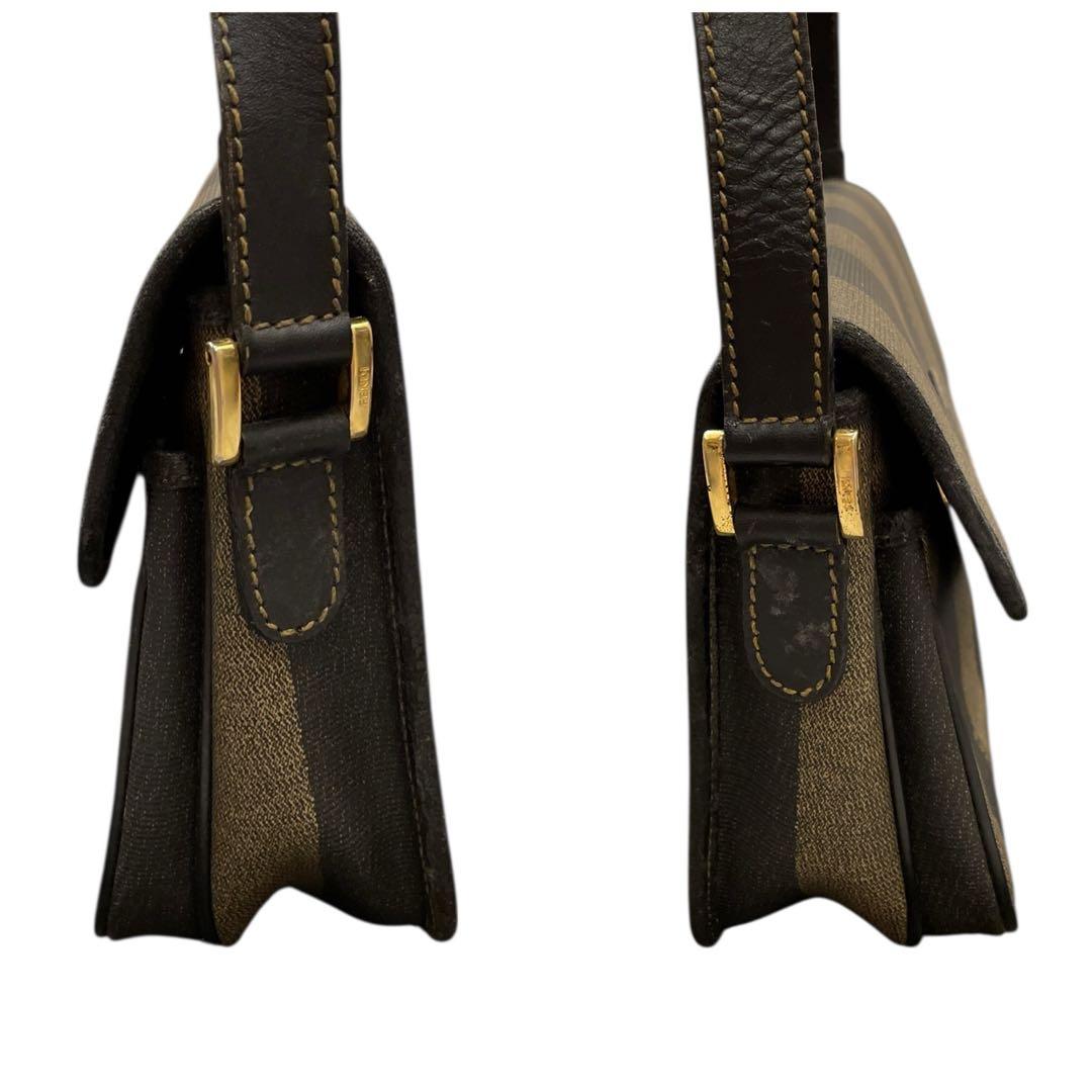 【極美品】FENDI ショルダーバッグ ヴィンテージ ペカン柄 ロゴ金具
