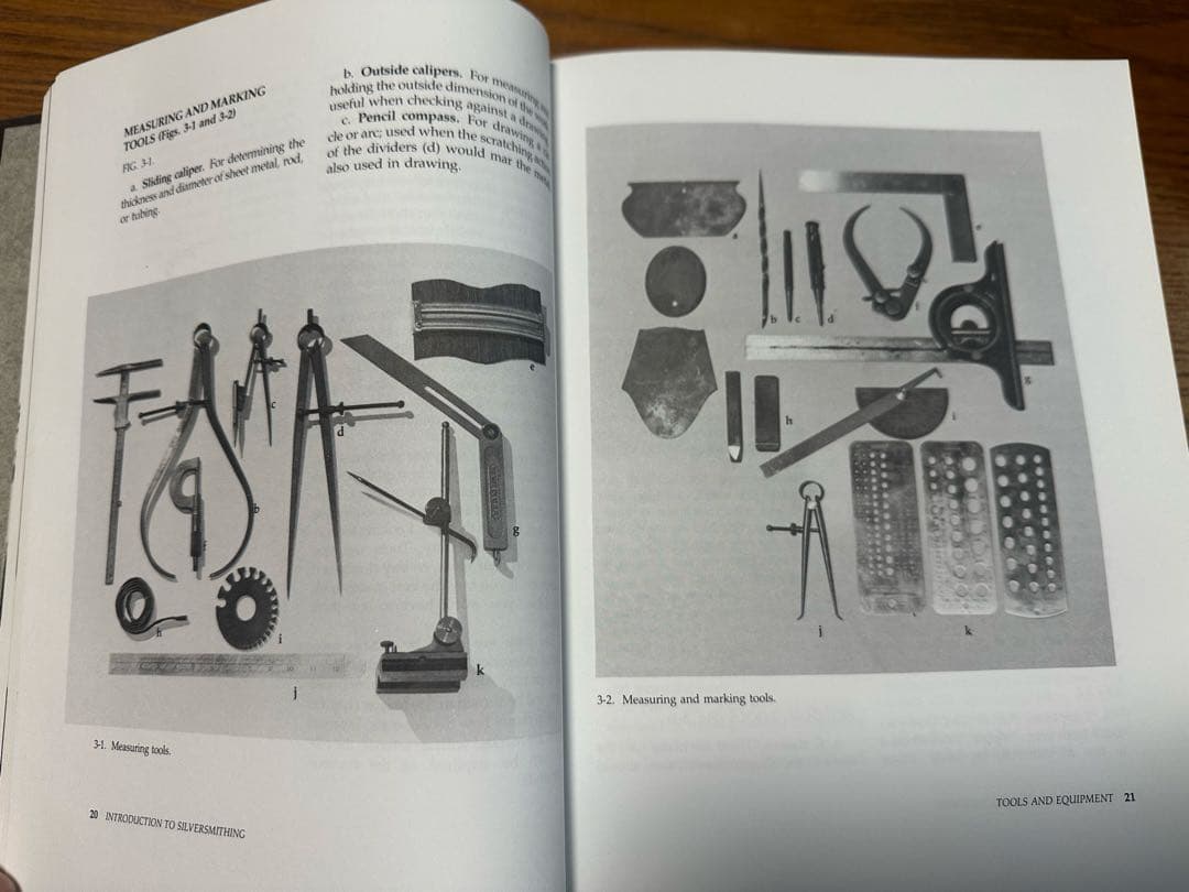 SILVERSMITHING 銀細工の技術