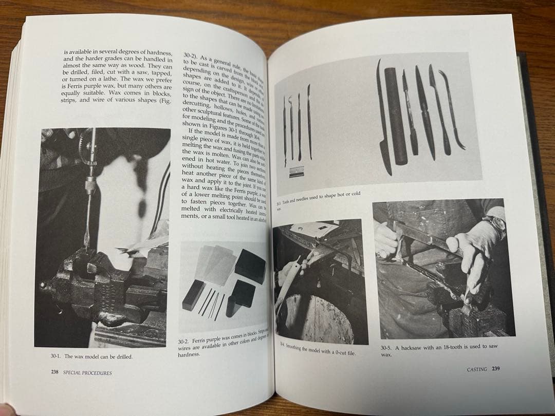 SILVERSMITHING 銀細工の技術