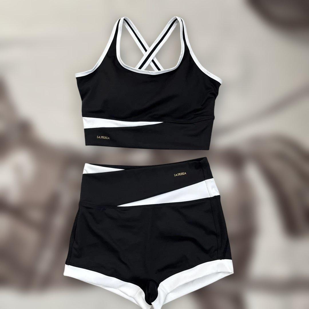 LA PERIA 上下セット　未使用