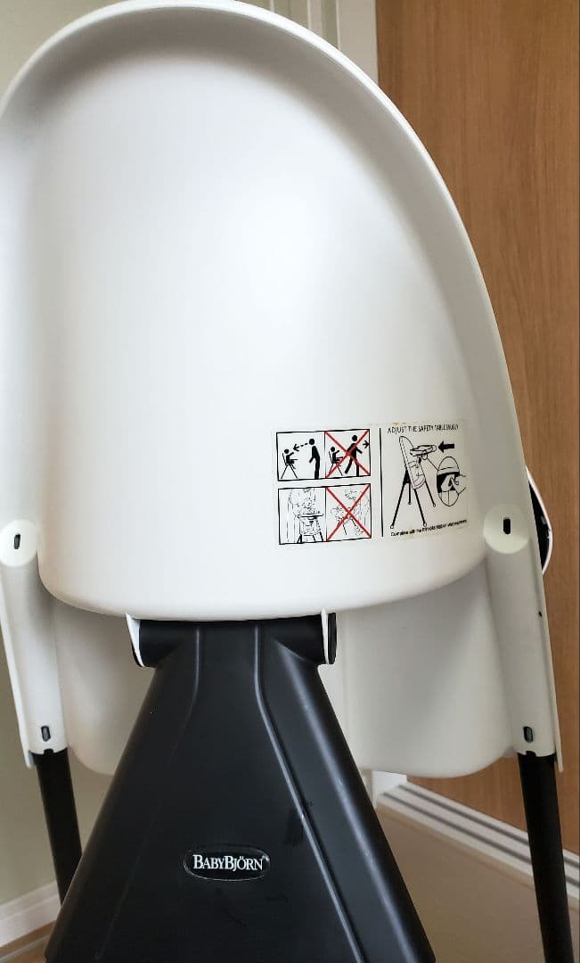 ベビービョルン ハイチェアハーネス無し2脚セット