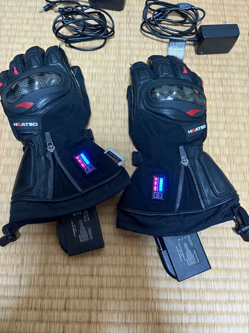 IDEAL 電熱グローブ Lサイズ （充電器×2、バッテリー4個付き）