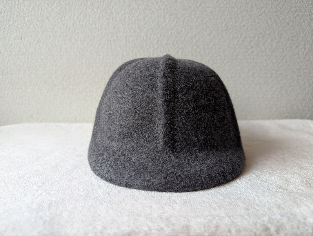 ジョッキーハット　グレー