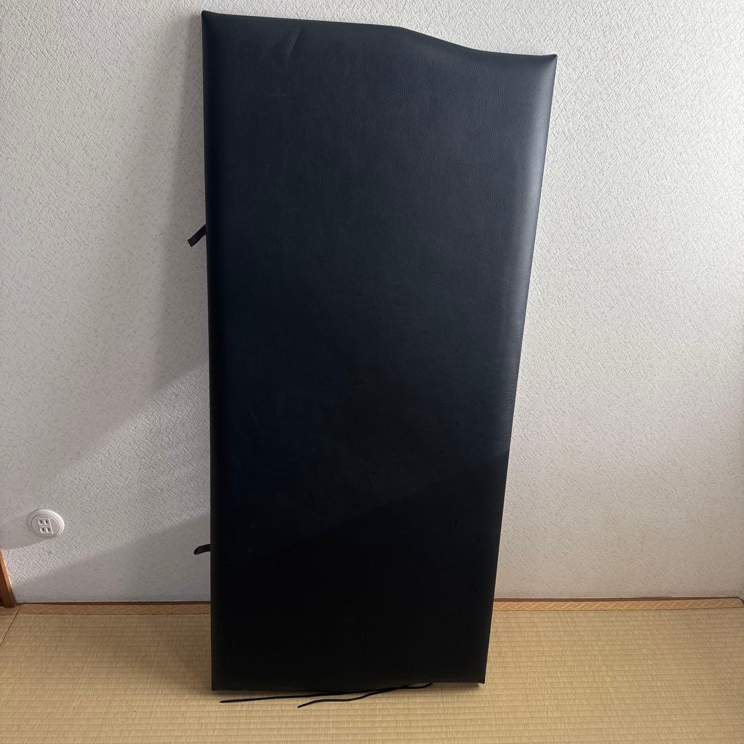 ハイエース　セカンドシート用フラットマット　バックパネル