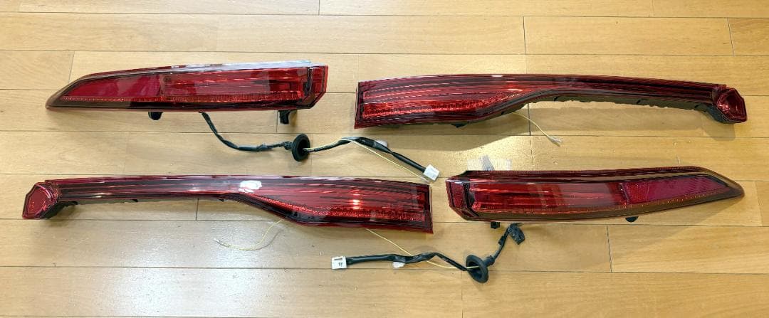 ＹＯＫＫＯ　トヨタ 80系ハリアーテールランプ