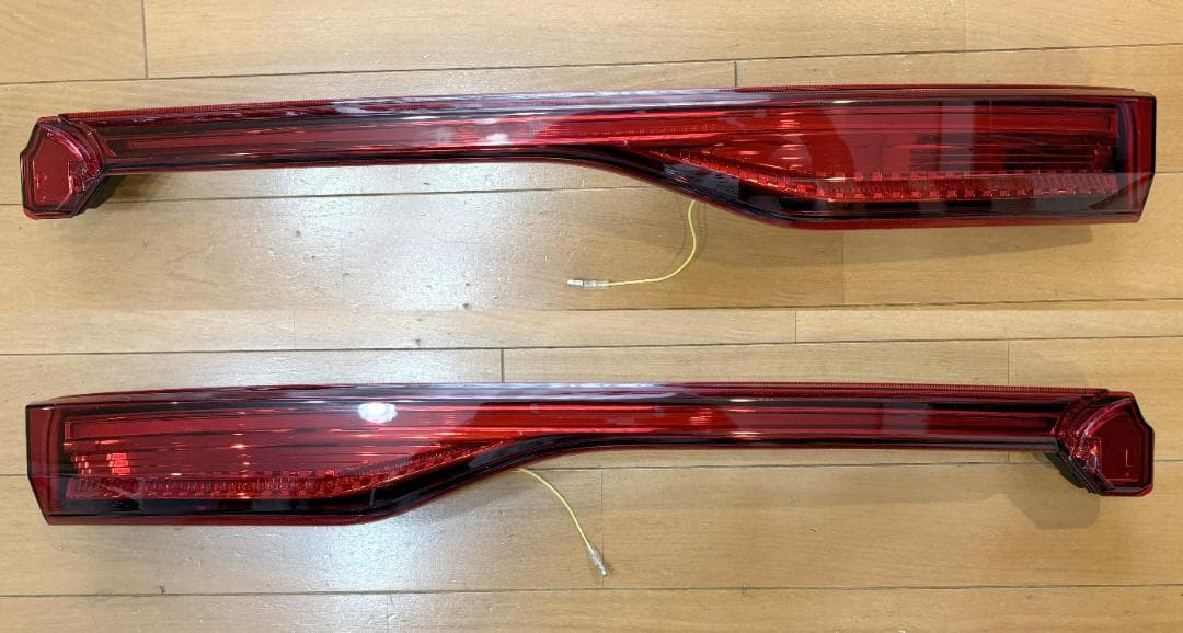 ＹＯＫＫＯ　トヨタ 80系ハリアーテールランプ