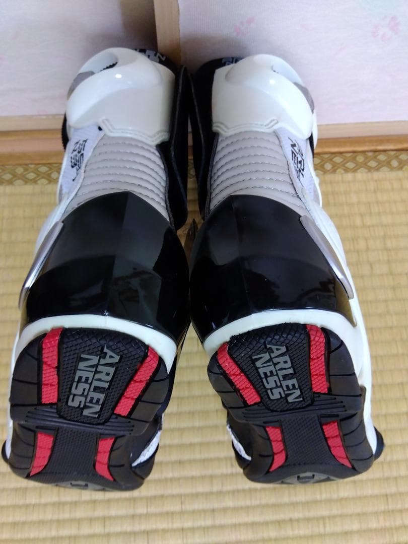 ARLEN NESS レーシングブーツ ホワイト/ブラック サイズ43