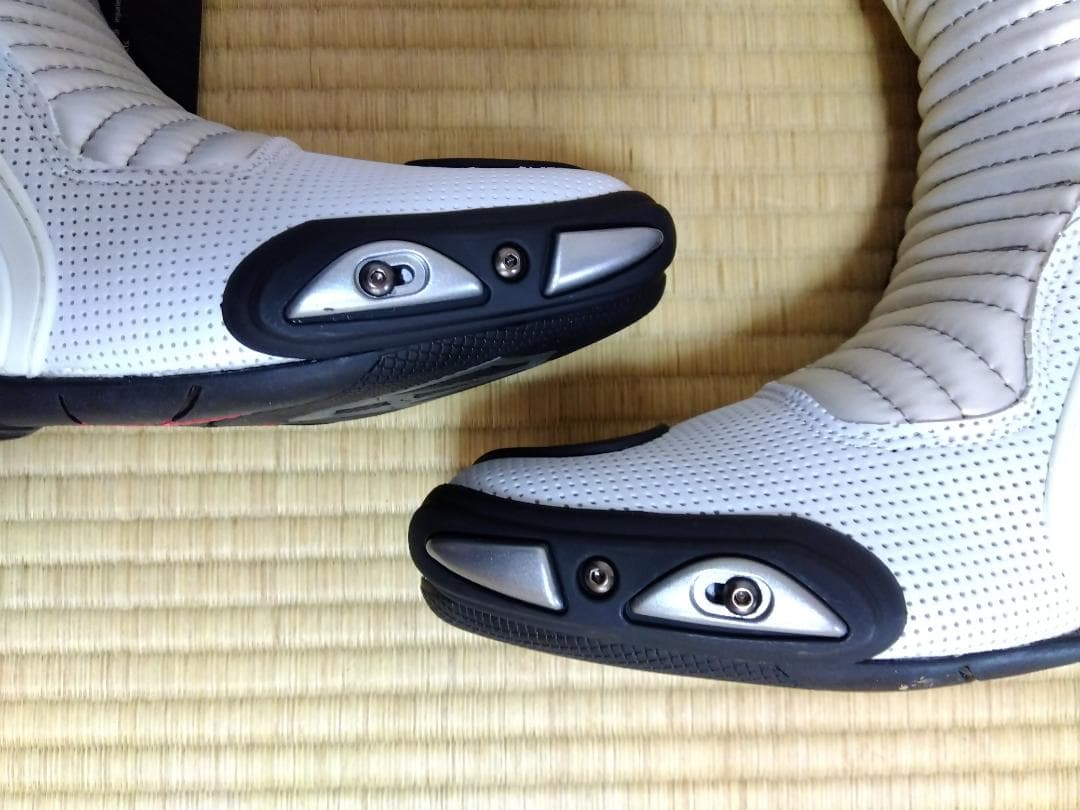 ARLEN NESS レーシングブーツ ホワイト/ブラック サイズ43