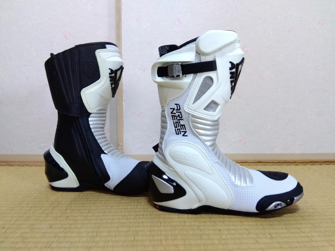 ARLEN NESS レーシングブーツ ホワイト/ブラック サイズ43