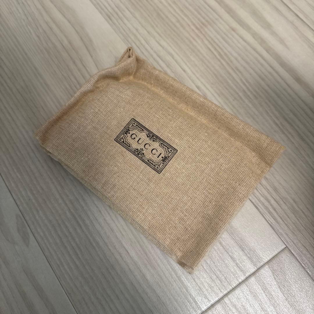 Gucci ブラック レザー キーケース