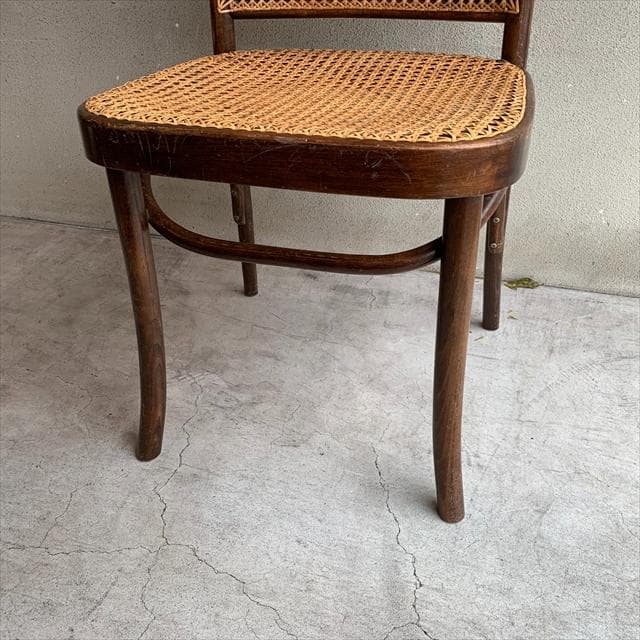 トーネット｜FMGポーランド製｜ヨーゼフホフマン｜プラハチェア｜no.811｜