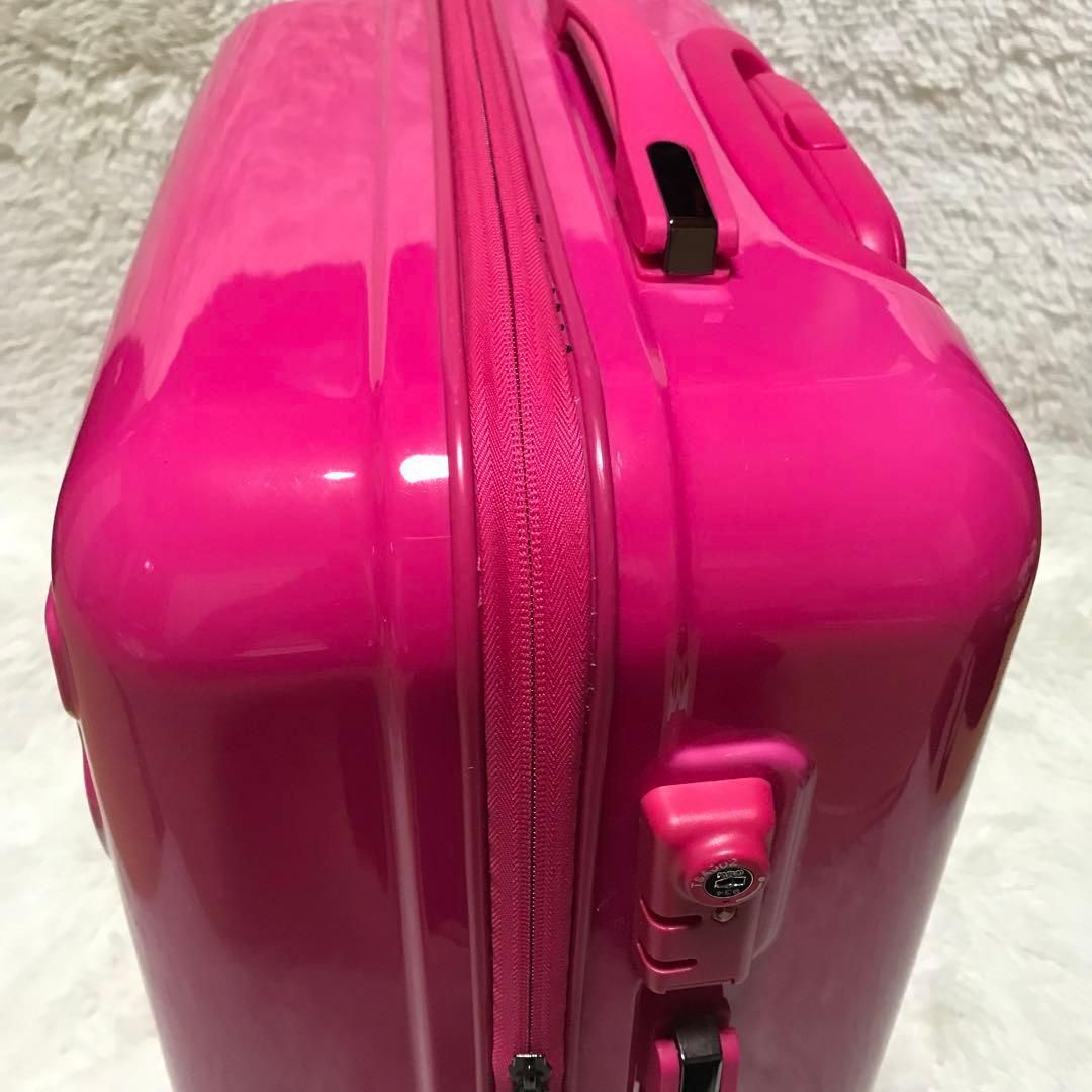 【美品】ハローキティ ドラえもん コラボ スーツケース ピンク キャリーバッグ