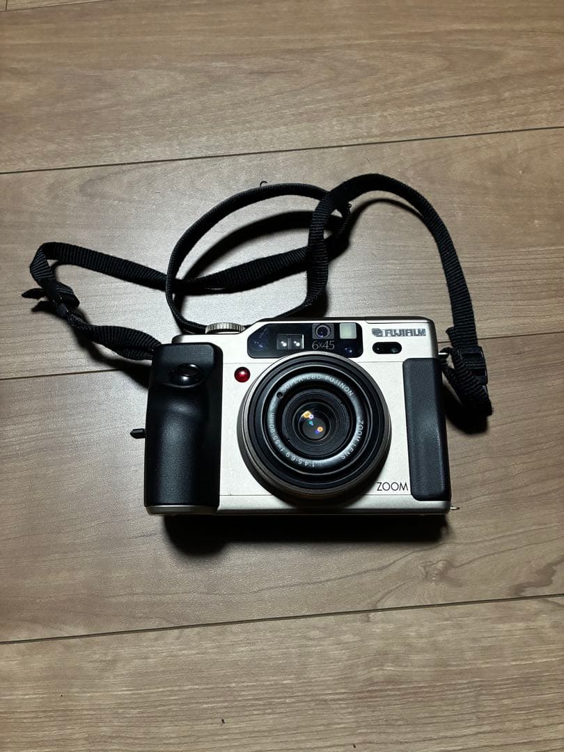 フィルムカメラ fujifilm / ga645zi