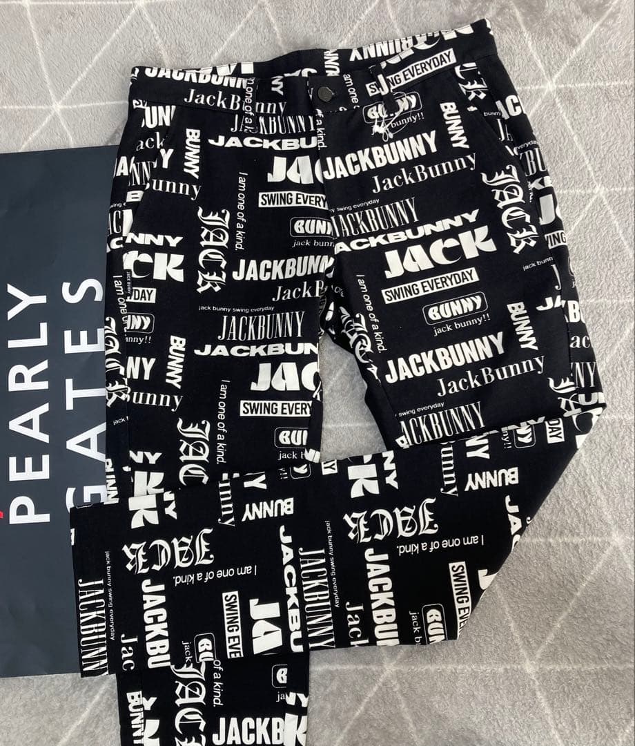 新品 パーリーゲイツ ジャックバニー ツイル 総柄テーパードパンツ(4)M/黒